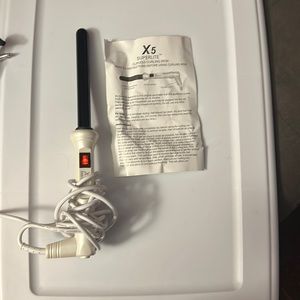 X5 Nano Ceramic Tourmaline Clipless Curling Iron 1 inch

X5 1" Ceramic Heaters